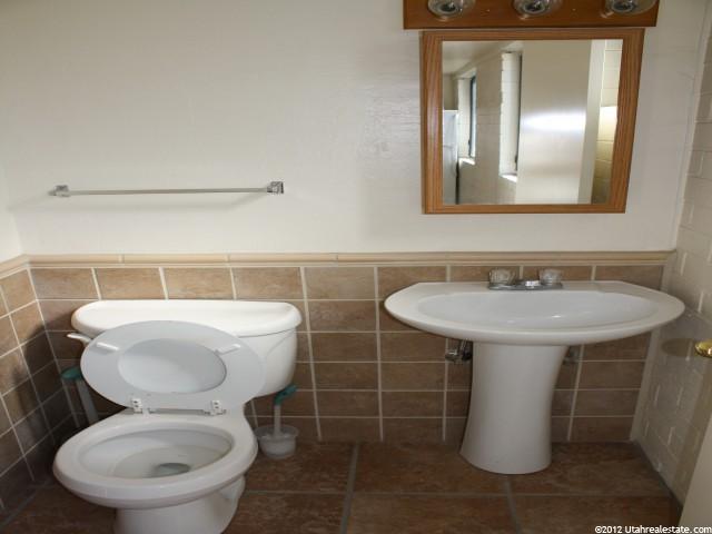 7730 Oak St, Midvale, UT 84047 — photo 9