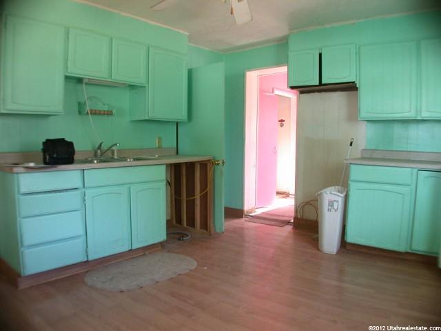 140 N 400 E, Levan, UT 84639 — photo 3