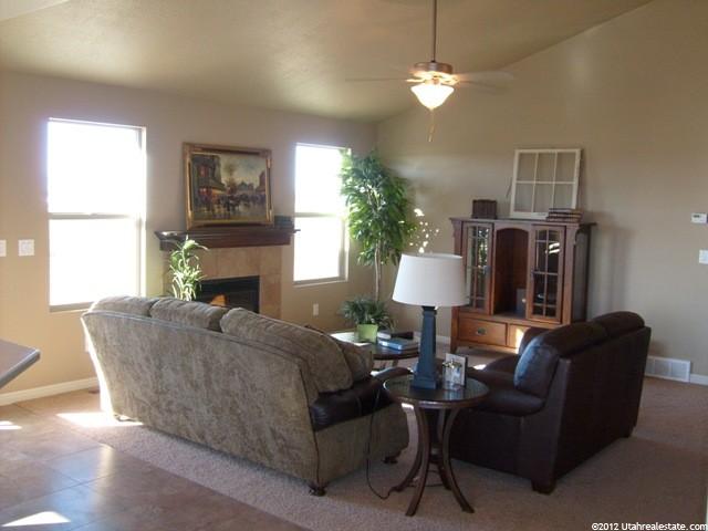 2373 N 1445 W, Clinton, UT 84015 — photo 2