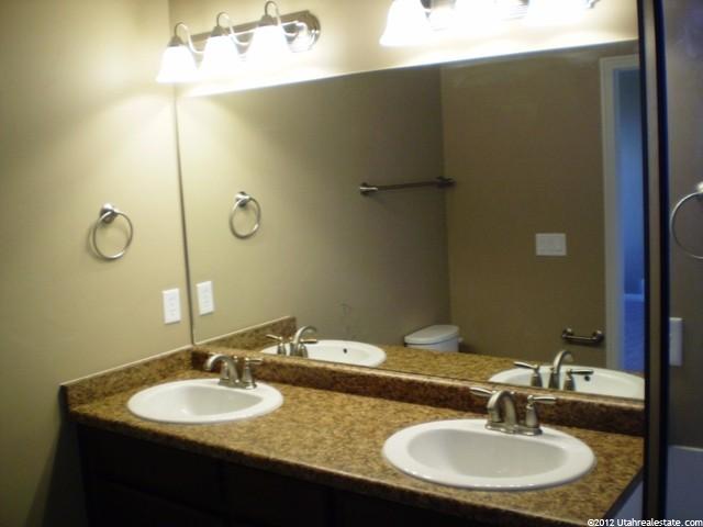2373 N 1445 W, Clinton, UT 84015 — photo 6