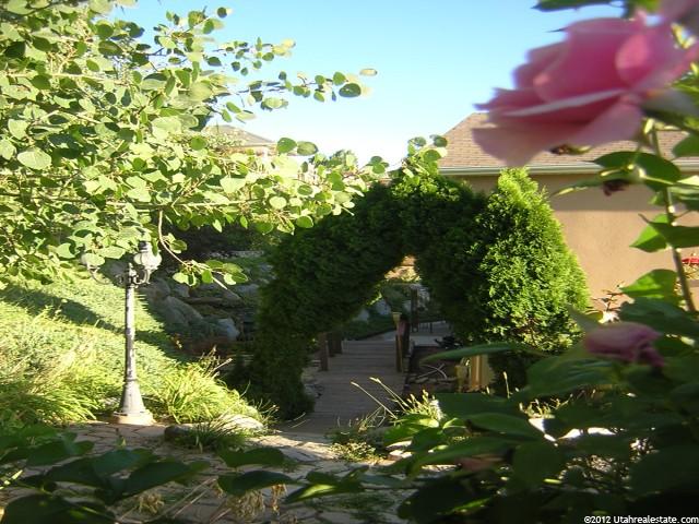 778 N Skyline Dr, Bountiful, UT 84010 — photo 12