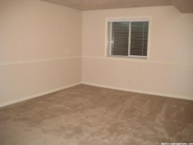 976 S 400 E, Centerville, UT 84014 — photo 12