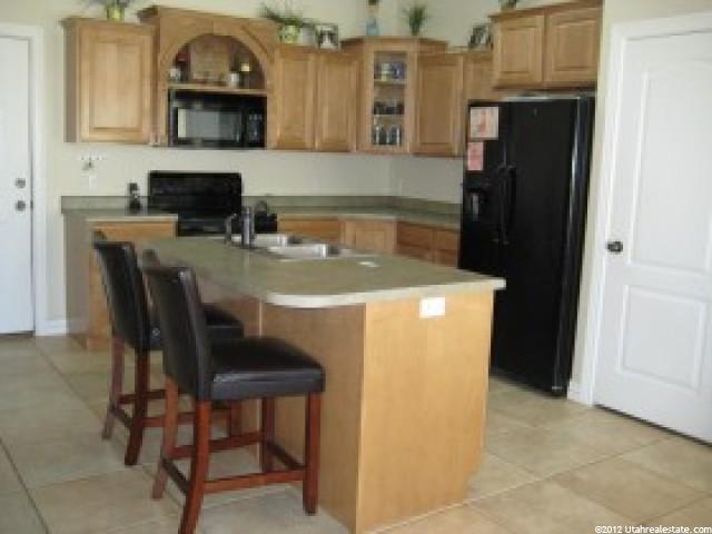 2093 View Dr, South Weber, UT 84405 — photo 3