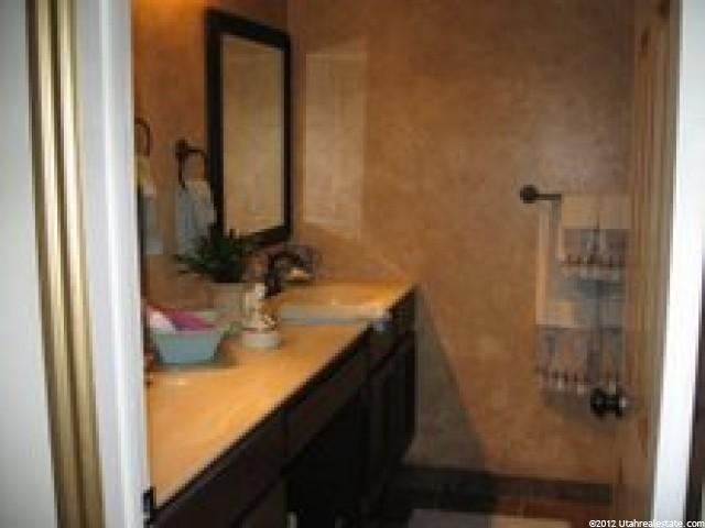 483 E Holstein Way S, Murray, UT 84107 — photo 6