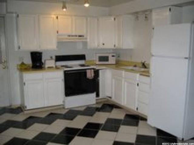 483 E Holstein Way S, Murray, UT 84107 — photo 10