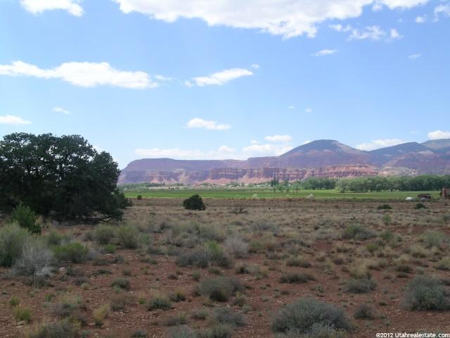 500 S Red Ridge Rd #18, Torrey, UT 84775 — photo 2