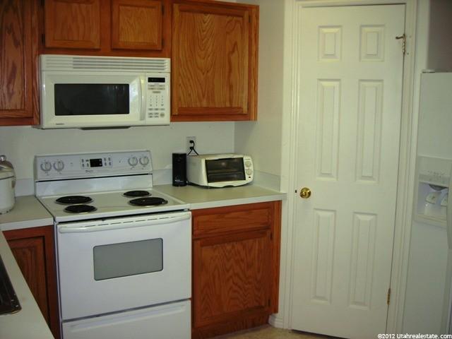 233 E 2525 S, Clearfield, UT 84015 — photo 3