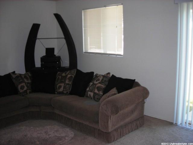 233 E 2525 S, Clearfield, UT 84015 — photo 4