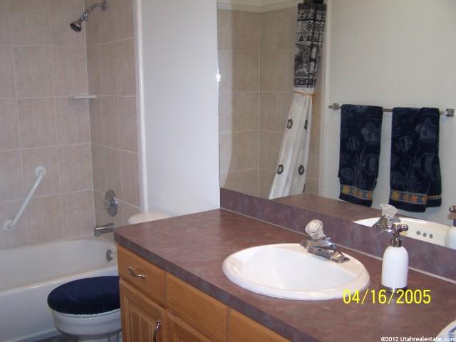 5137 S 350 E, Washington Terrace, UT 84405 — photo 6