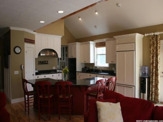 1961 Quartzridge Dr, Sandy, UT 84092 — photo 4