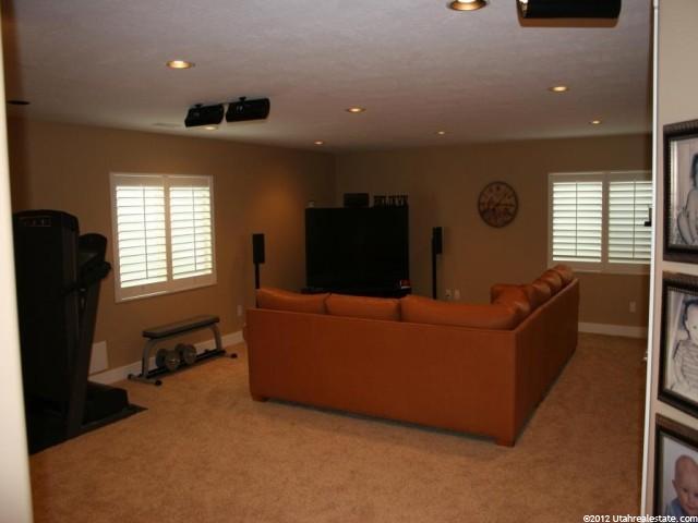 1961 Quartzridge Dr, Sandy, UT 84092 — photo 10