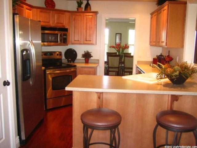 211 W Chase Ln, Centerville, UT 84014 — photo 2
