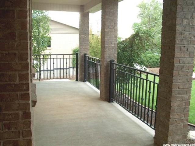 211 W Chase Ln, Centerville, UT 84014 — photo 12