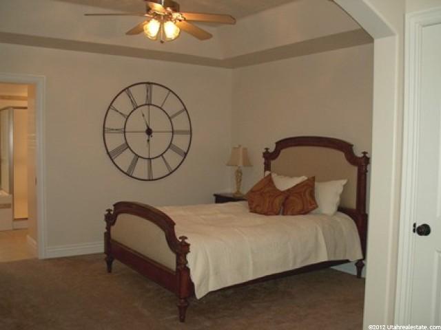 211 W Chase Ln, Centerville, UT 84014 — photo 6