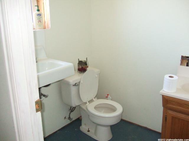 640 N 100 W, Malad City, ID 83252 — photo 2