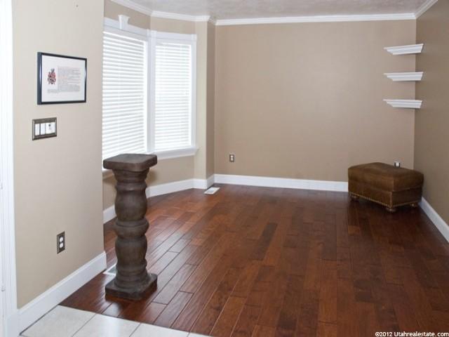 5504 S 150 E, Washington Terrace, UT 84405 — photo 2