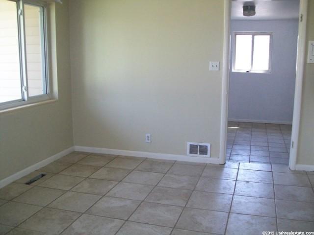 648 Ann St, Clearfield, UT 84015 — photo 2