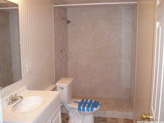 299 S Willow Dr W, Logan, UT 84321 — photo 9