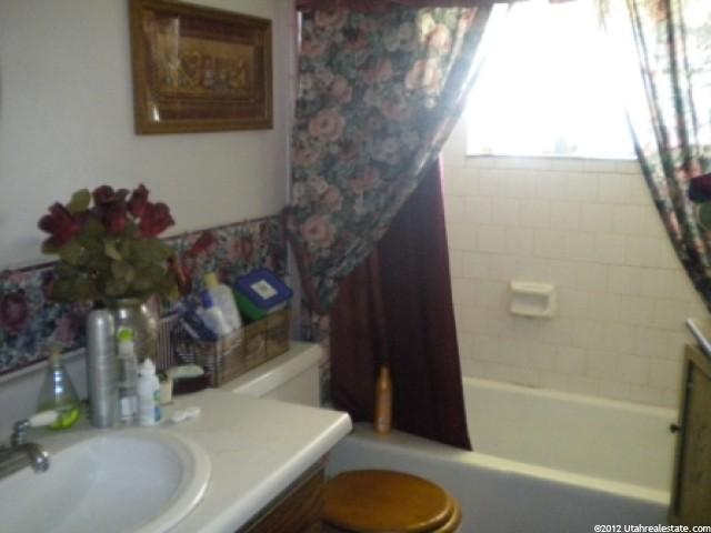 9817 N Meadow Dr, Cedar Hills, UT 84062 — photo 12