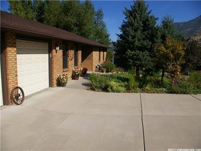 8051 S 2575 E, South Weber, UT 84405 — photo 2