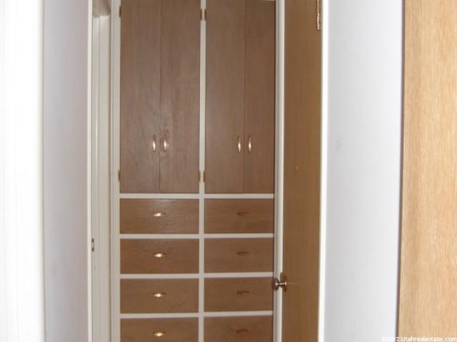 690 E Center St, Bountiful, UT 84010 — photo 5