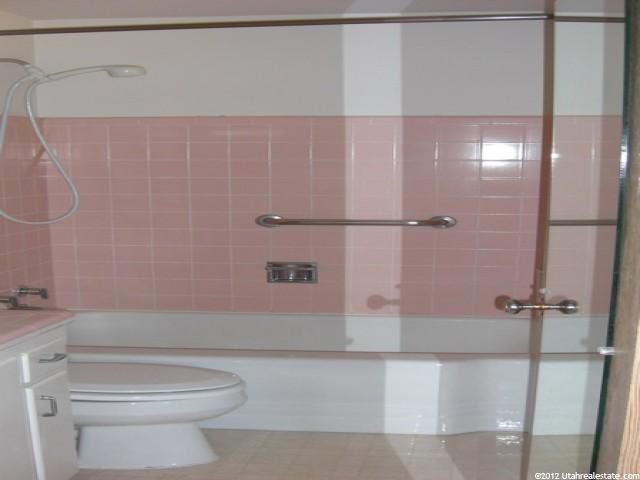 690 E Center St, Bountiful, UT 84010 — photo 7