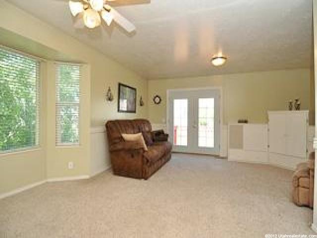 776 W 1800 N, Clinton, UT 84015 — photo 2