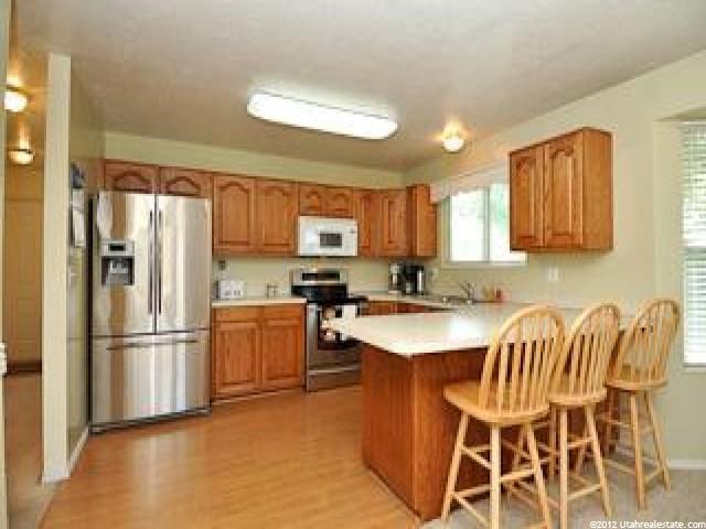 776 W 1800 N, Clinton, UT 84015 — photo 4