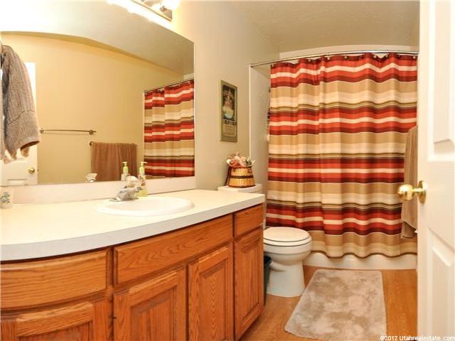 776 W 1800 N, Clinton, UT 84015 — photo 9