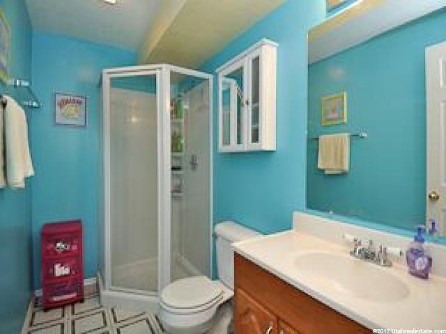 776 W 1800 N, Clinton, UT 84015 — photo 10