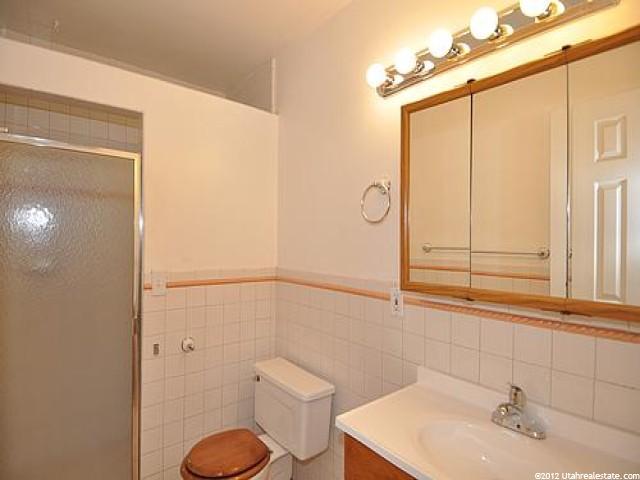 813 Rowley Dr, Murray, UT 84107 — photo 7