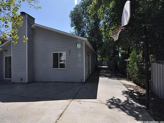813 Rowley Dr, Murray, UT 84107 — photo 11