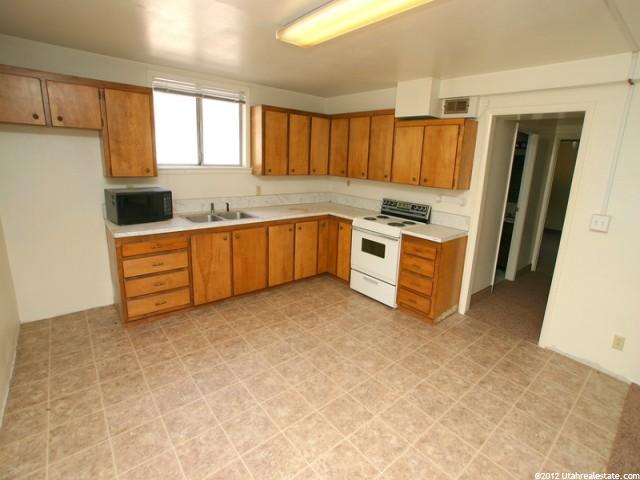 30 E 500 S, St. George, UT 84770 — photo 9