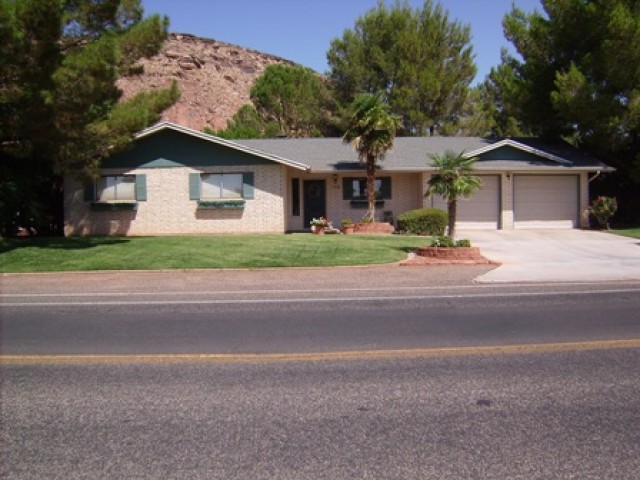 1403 Toltec Cir, Bloomington, UT 84790 — photo 7