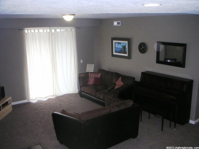 610 N 400 W #E, Centerville, UT 84014 — photo 4