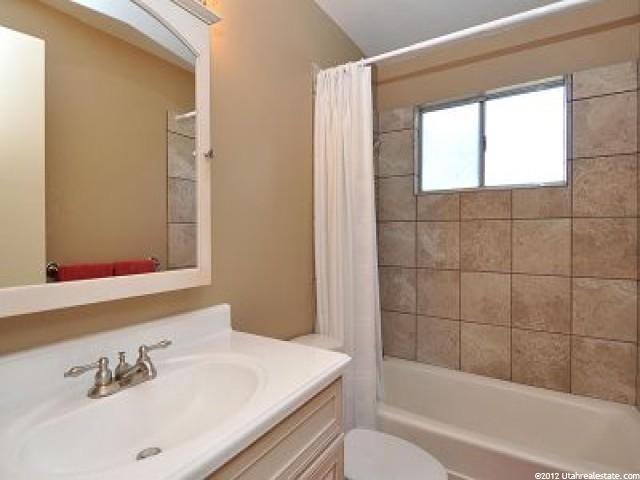 4535 S 2600 W, Roy, UT 84067 — photo 8