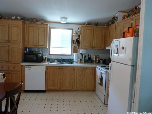 2037 N 250 W, Vernal, UT 84078 — photo 3