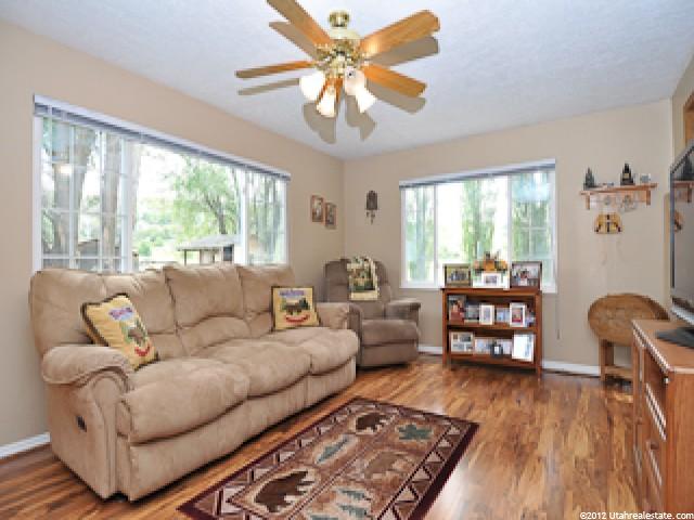 853 E South Weber Dr, South Weber, UT 84405 — photo 4