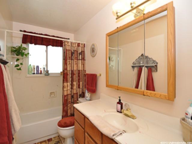 853 E South Weber Dr, South Weber, UT 84405 — photo 6