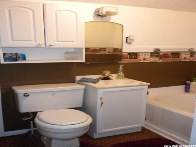 445 Bannock St, Malad City, ID 83252 — photo 9