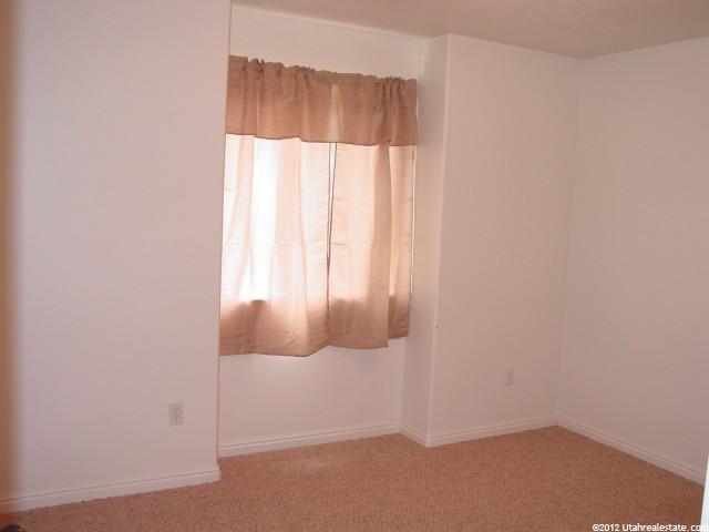 165 S Center St, Hyrum, UT 84319 — photo 8