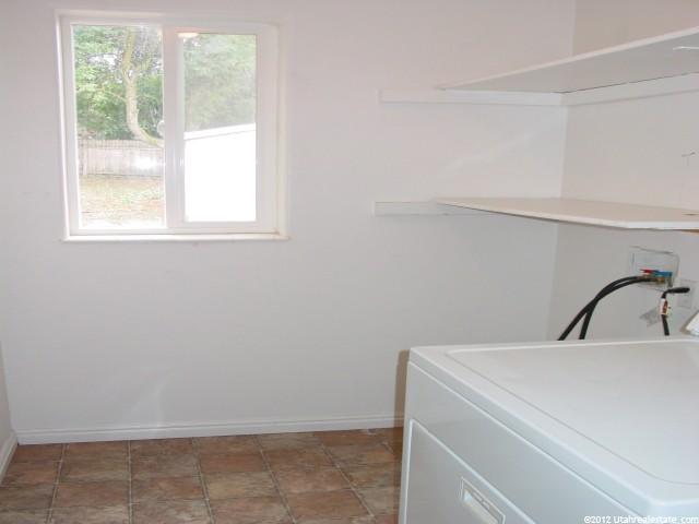 165 S Center St, Hyrum, UT 84319 — photo 10