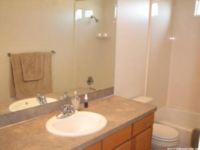 684 S 275 W, Layton, UT 84041 — photo 10