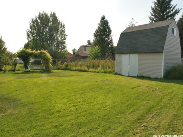 416 S 755 E, Layton, UT 84041 — photo 10