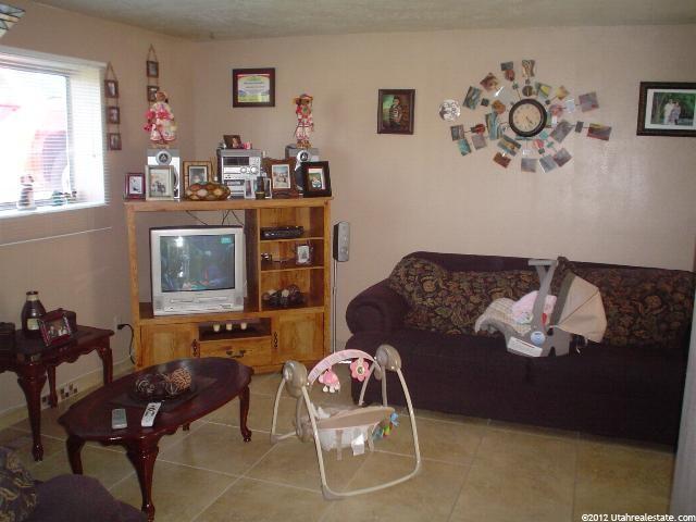 3947 Dimrall Dr, Taylorsville, UT 84118 — photo 3