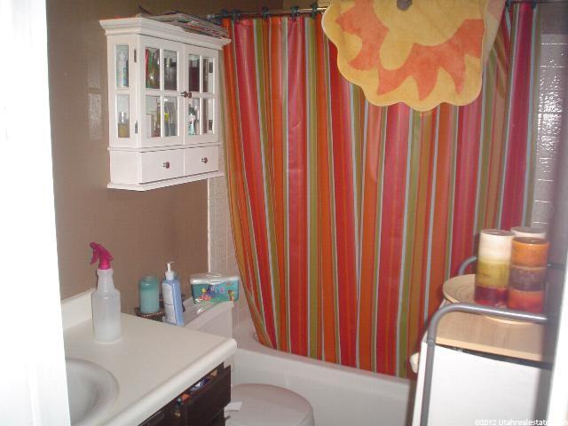3947 Dimrall Dr, Taylorsville, UT 84118 — photo 11