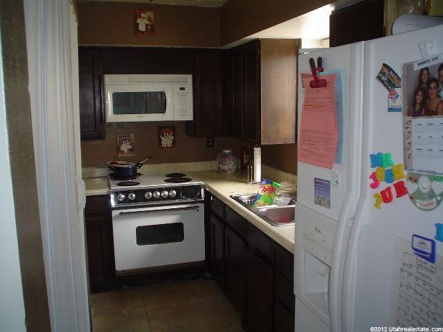 3947 Dimrall Dr, Taylorsville, UT 84118 — photo 4