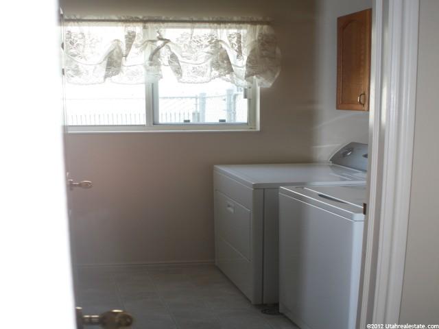 1071 N 75 W, Layton, UT 84041 — photo 12