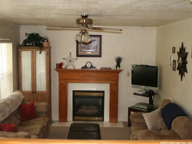 1071 N 75 W, Layton, UT 84041 — photo 5