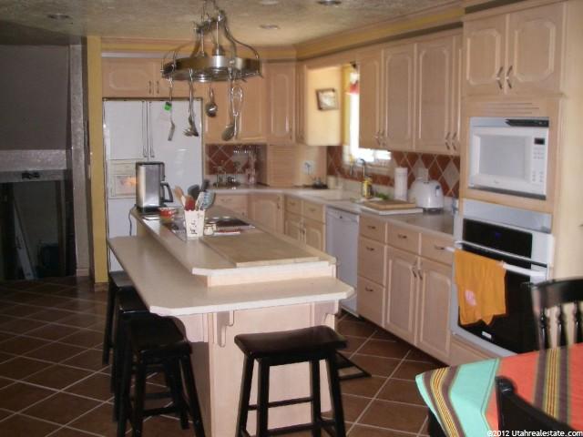 586 Maple Dr, Smithfield, UT 84335 — photo 2